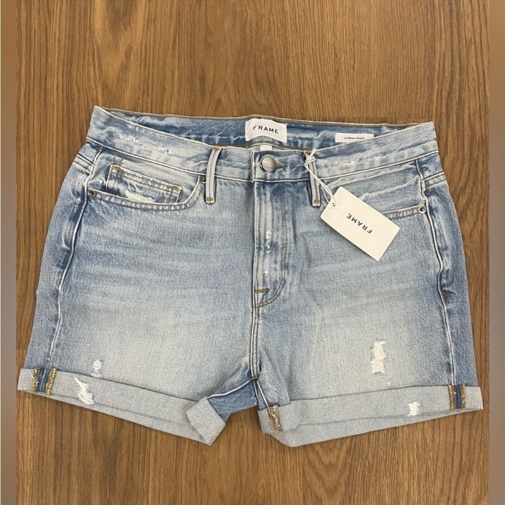 Frame Le Beau Shorts In Canter Rips - Picture 2 of 3